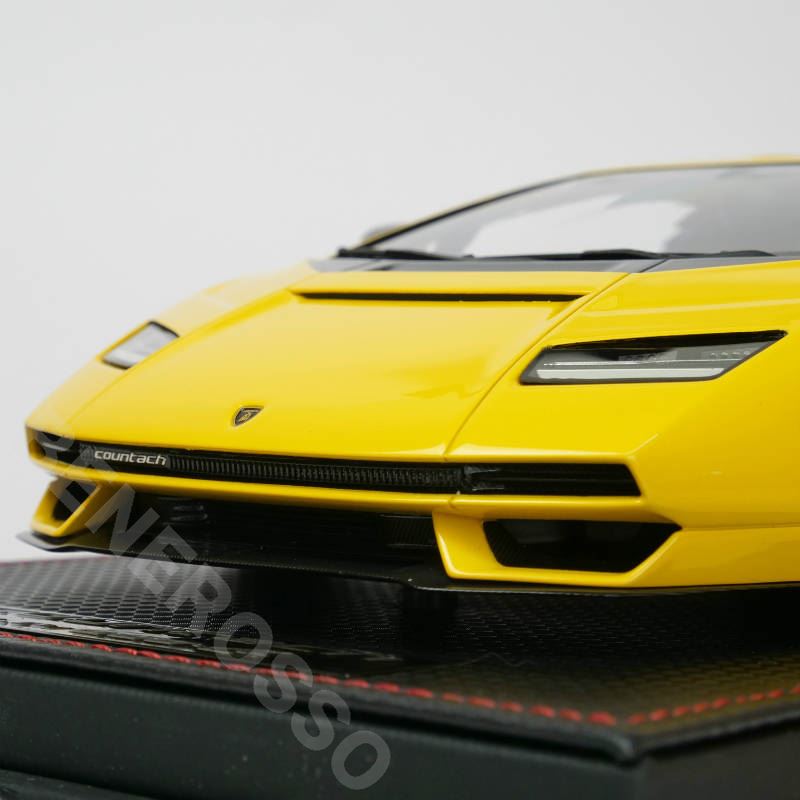 MRコレクション 1/18スケール ランボルギーニ カウンタック LPI800-4 Giallo LAMBO052C