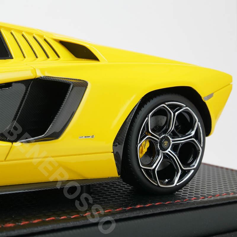 MRコレクション 1/18スケール ランボルギーニ カウンタック LPI800-4 Giallo LAMBO052C