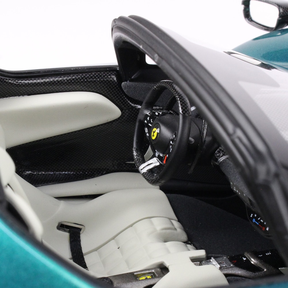 BBR MODELS 1/18スケール フェラーリ デイトナ SP3 イーコナシリーズ Green Jewel P18214TMI