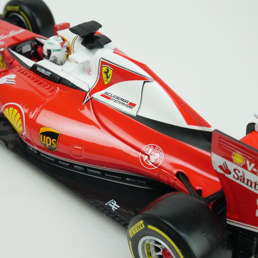 Bburago 1/18スケール フェラーリ SF16-H S.ベッテル 2016年モデル BRG-18-16802SV