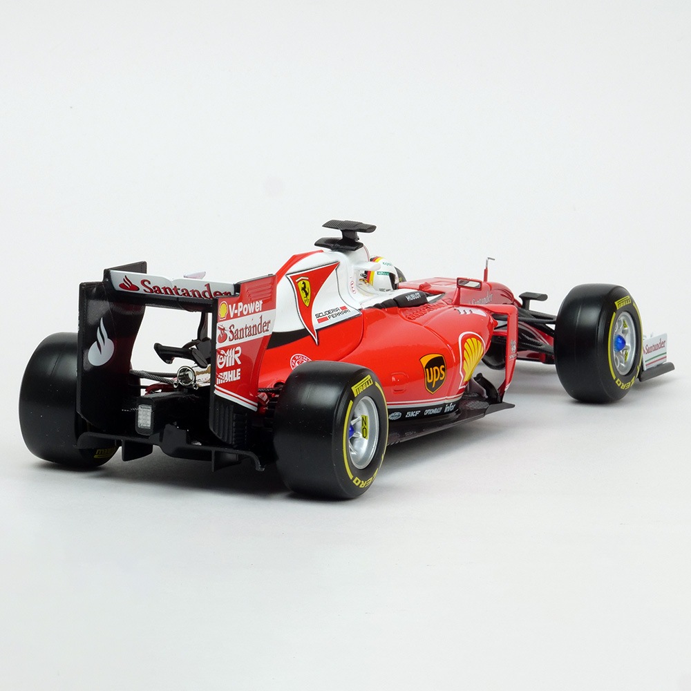 Bburago 1/18スケール フェラーリ SF16-H S.ベッテル 2016年モデル BRG-18-16802SV