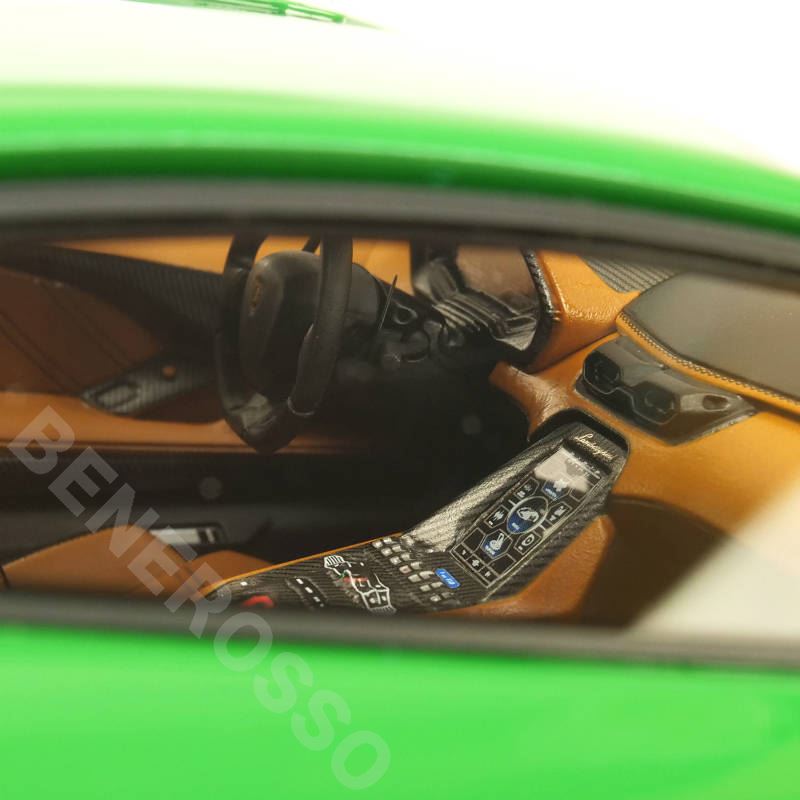 MRコレクション 1/18スケール ランボルギーニ カウンタック LPI800-4 Verde Medio LAMBO052D