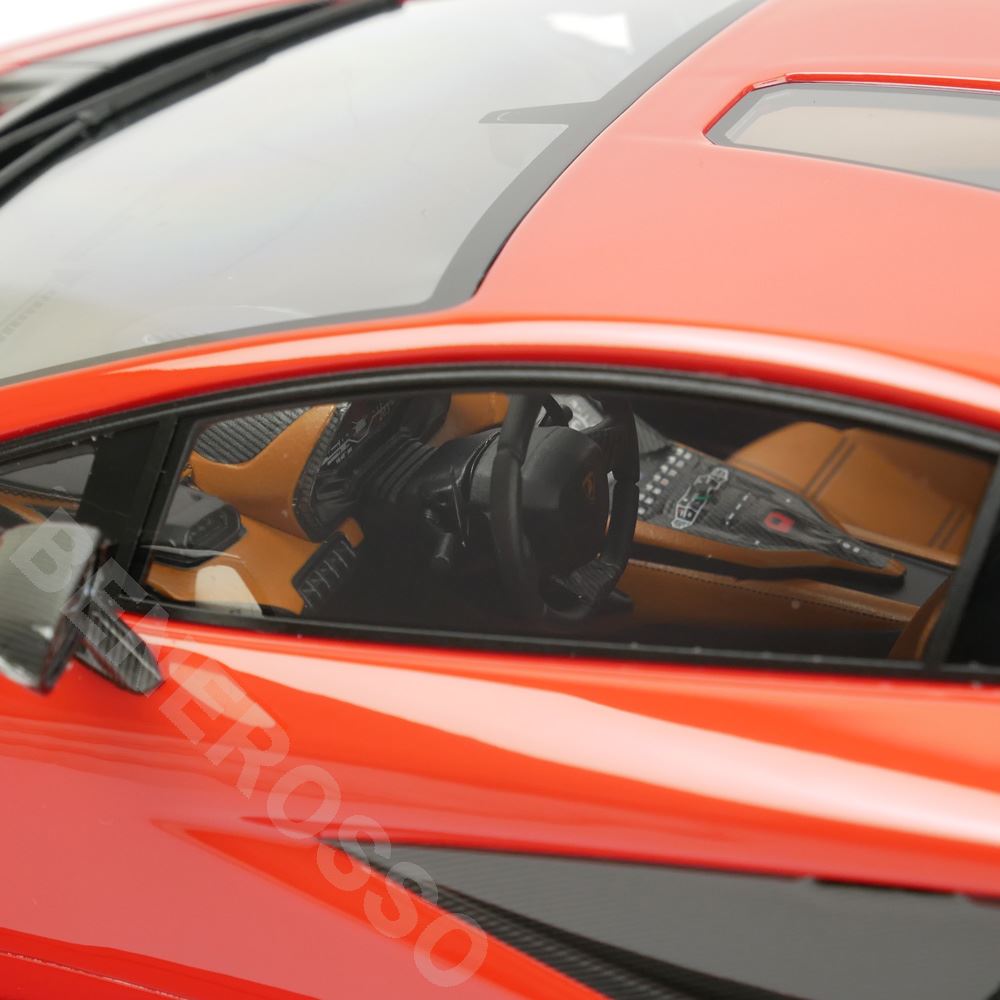 MRコレクション 1/18スケール ランボルギーニ カウンタック LPI800-4 ROSSO LAMBO052B