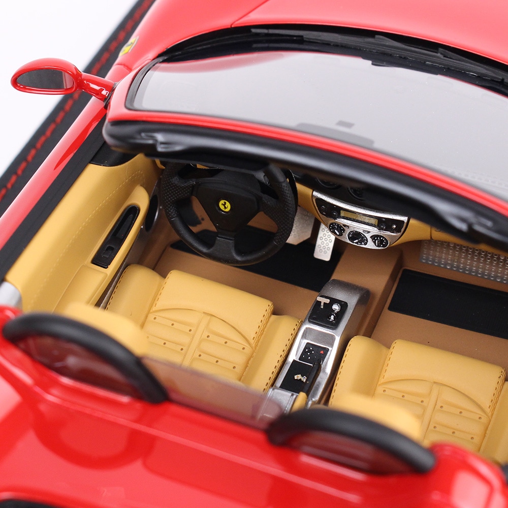 BBR MODELS 1/18スケール フェラーリ 360 モデナ スパイダー オートマティックギア ロッソコルサ - ベージュ （ケース付） P18232AV