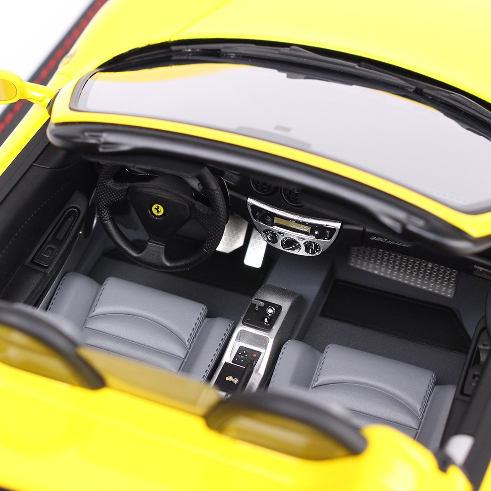 BBR MODELS 1/18スケール フェラーリ 360 モデナ スパイダー オートマティックギア ジアッロ モデナ - ブラック （ケース付） P18232BV