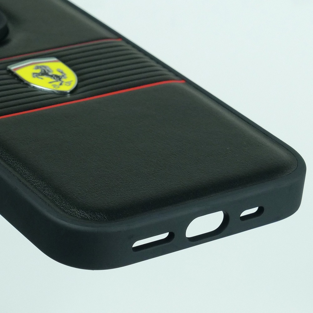 フェラーリ iPhone 15Pro PUレザー バックカバー MULTI STRIPES ブラック FEHCP15LPBOK