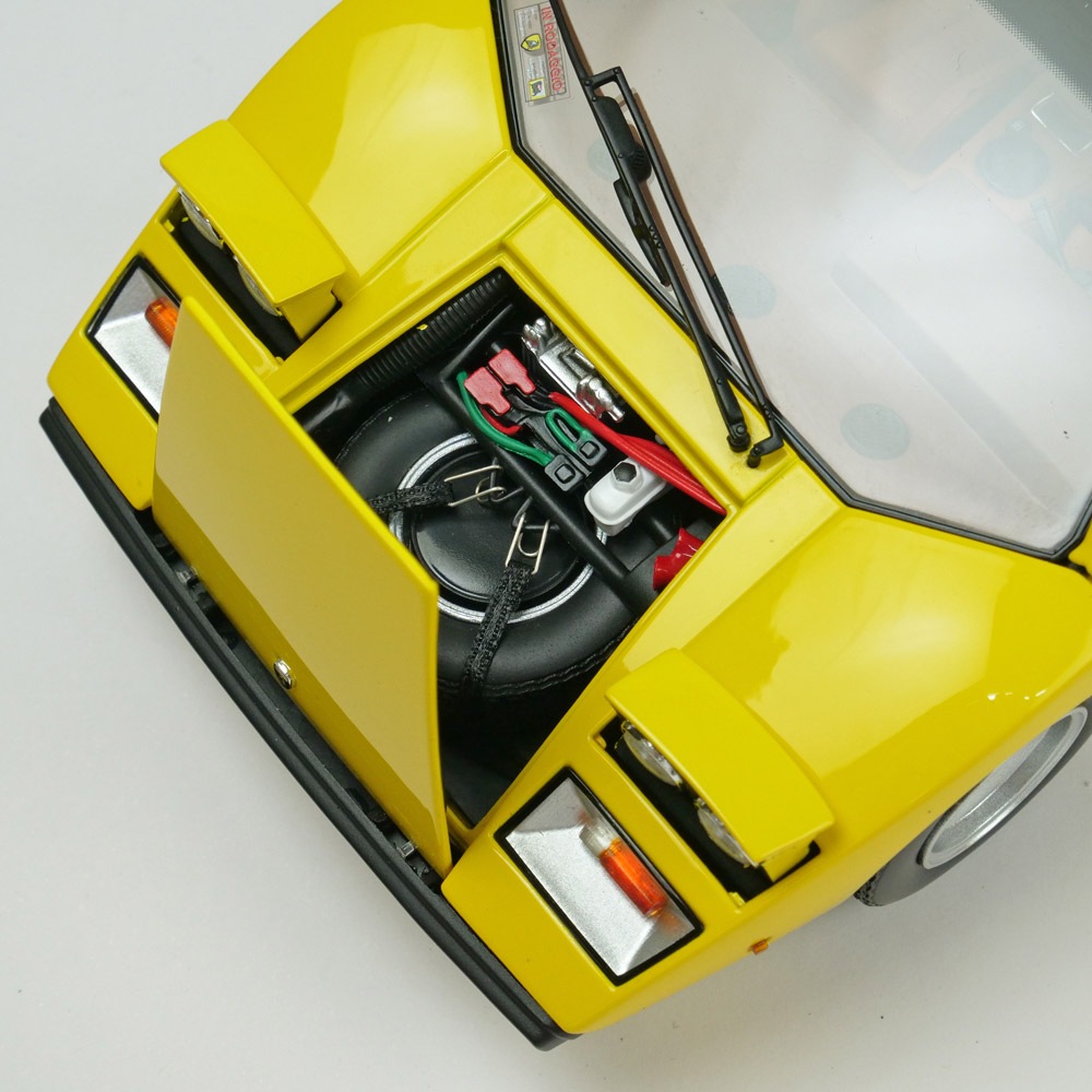 京商 1/18スケール ランボルギーニ カウンタック LP400S イエロー KS08320YT