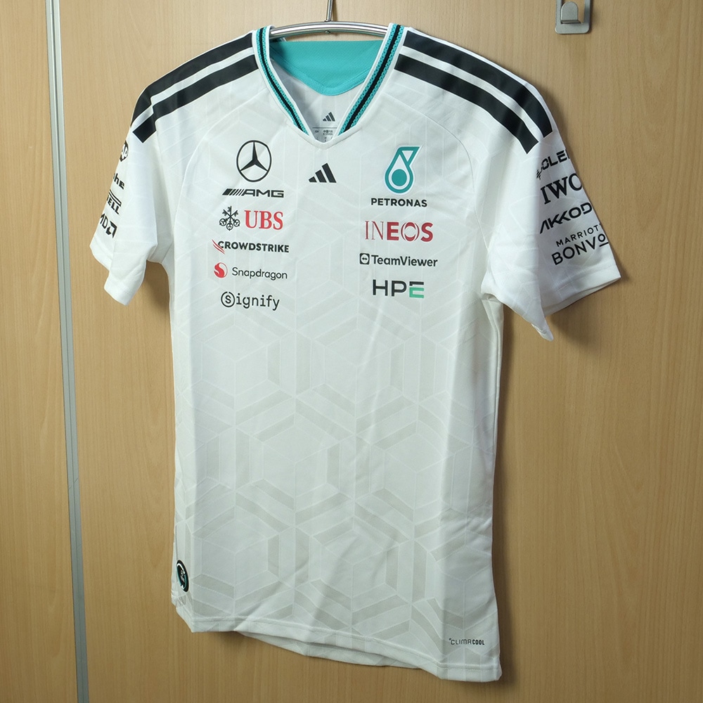 メルセデス AMG ペトロナス F1 チーム ドライバー オーセンティック T