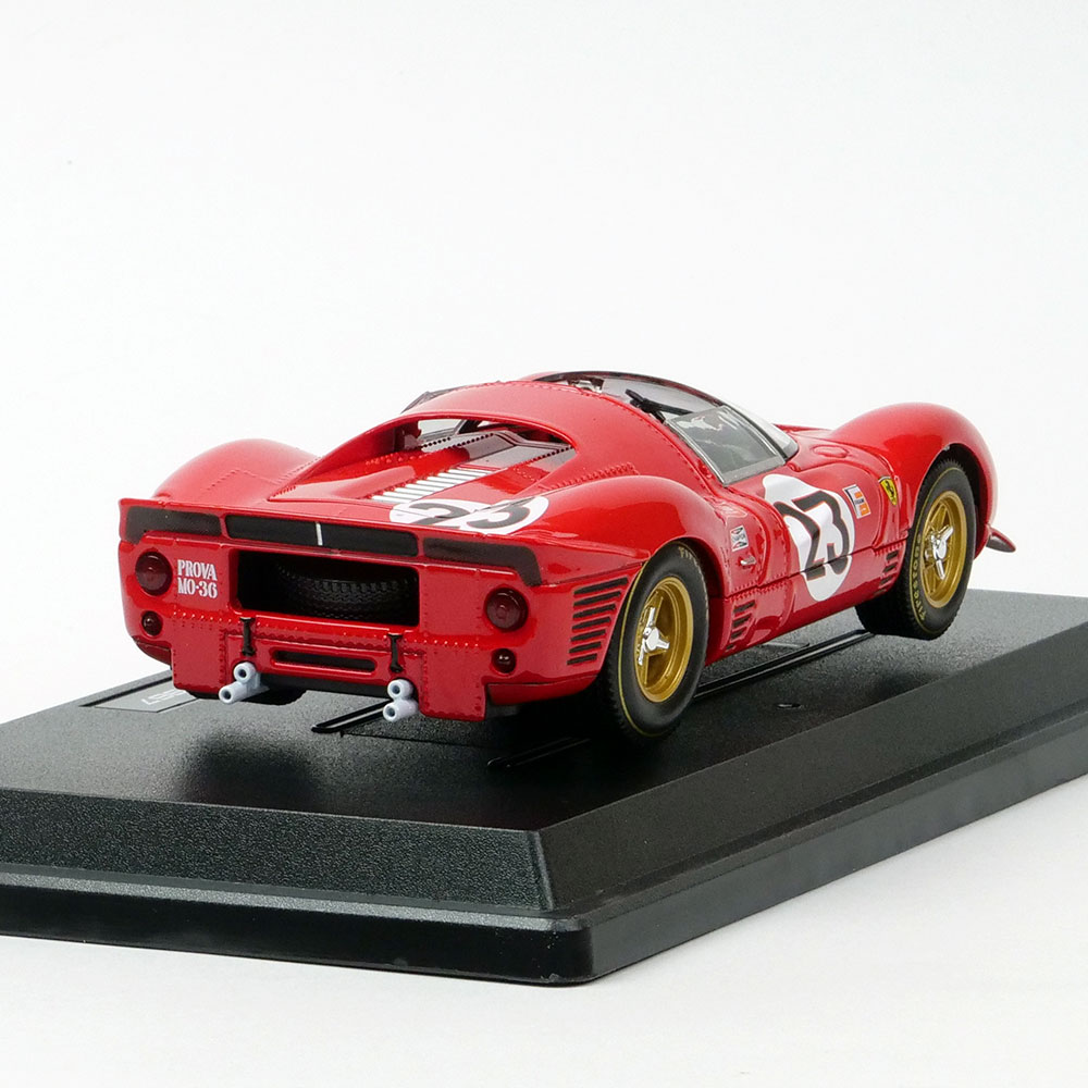 Bburago 1/24スケール フェラーリ 330 P4 デイトナ 1967 #23 レッド 18-26310