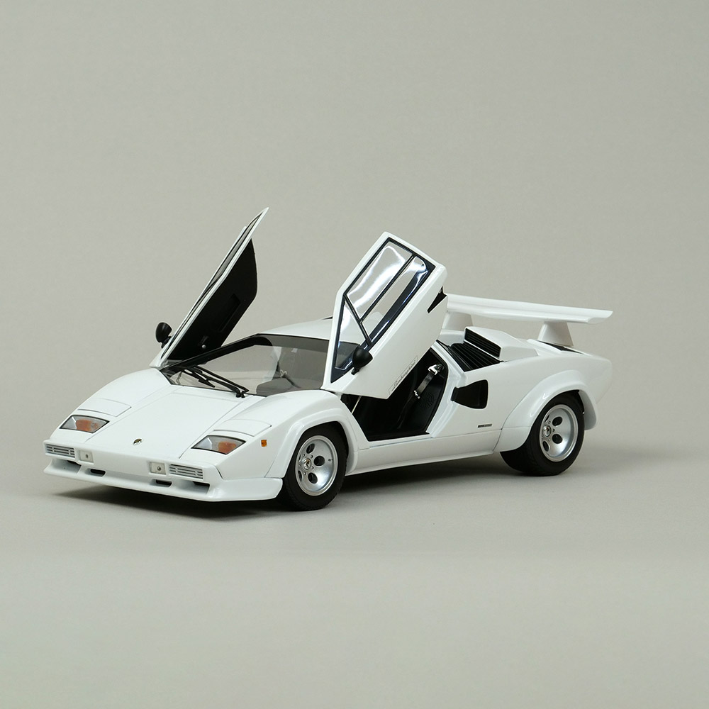 京商 1/18スケール ランボルギーニ カウンタック LP400S ホワイト KS08320WFL