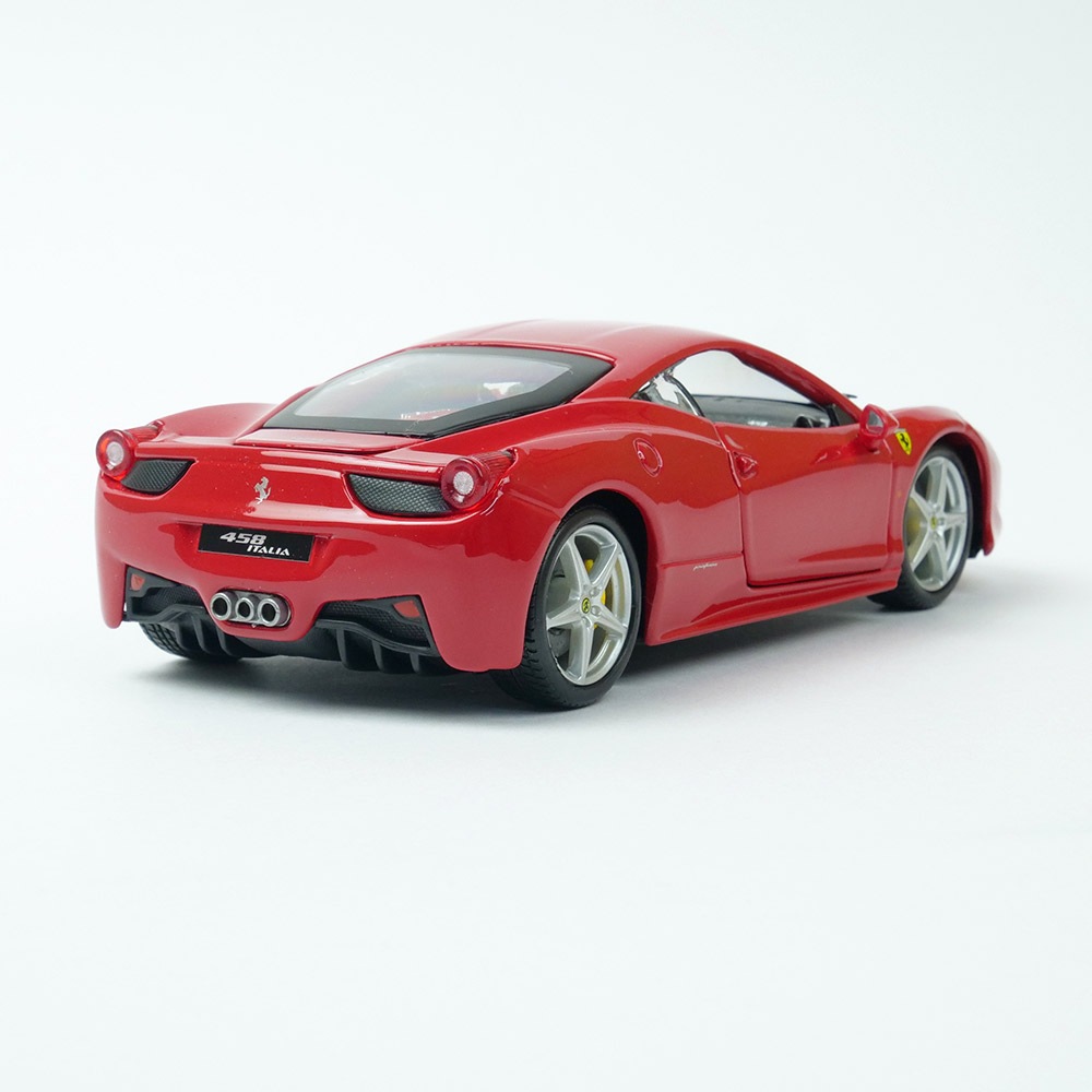 Bburago 1/24スケール フェラーリ 458 Italia レッド 18-26003R1