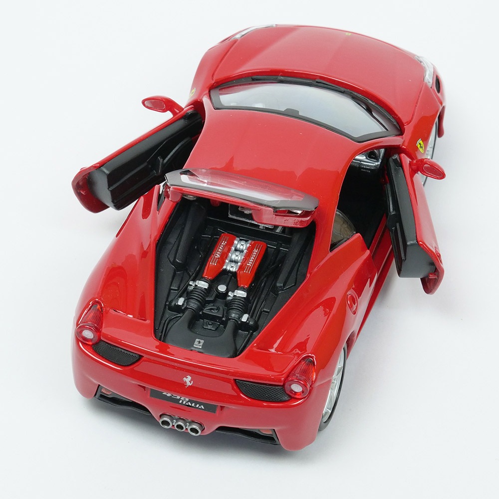Bburago 1/24スケール フェラーリ 458 Italia レッド 18-26003R1