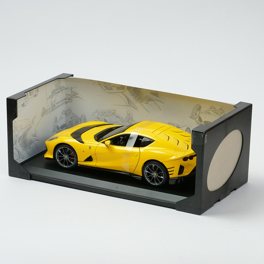 Bburago 1/18スケール フェラーリ 812 コンペティツィオーネ イエロー 18-16019Y