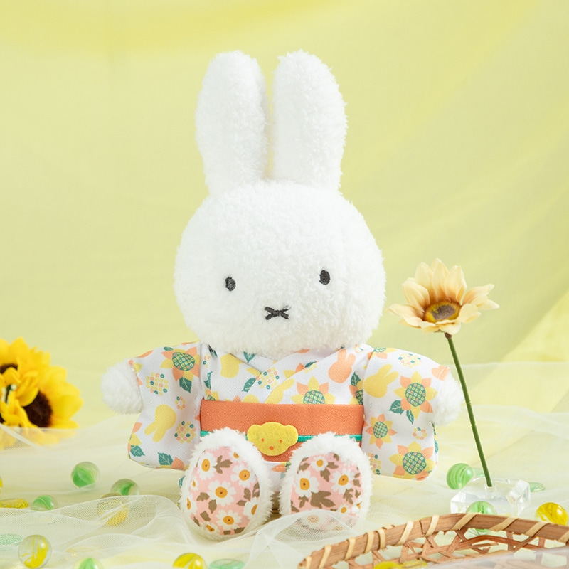 ※7月18日(金)10時発売開始※Flower Miffy 着せかえほわほわぬいぐるみ デイジー&着せかえお洋服 浴衣ヒマワリ「なつくも」 アートフラワーセット