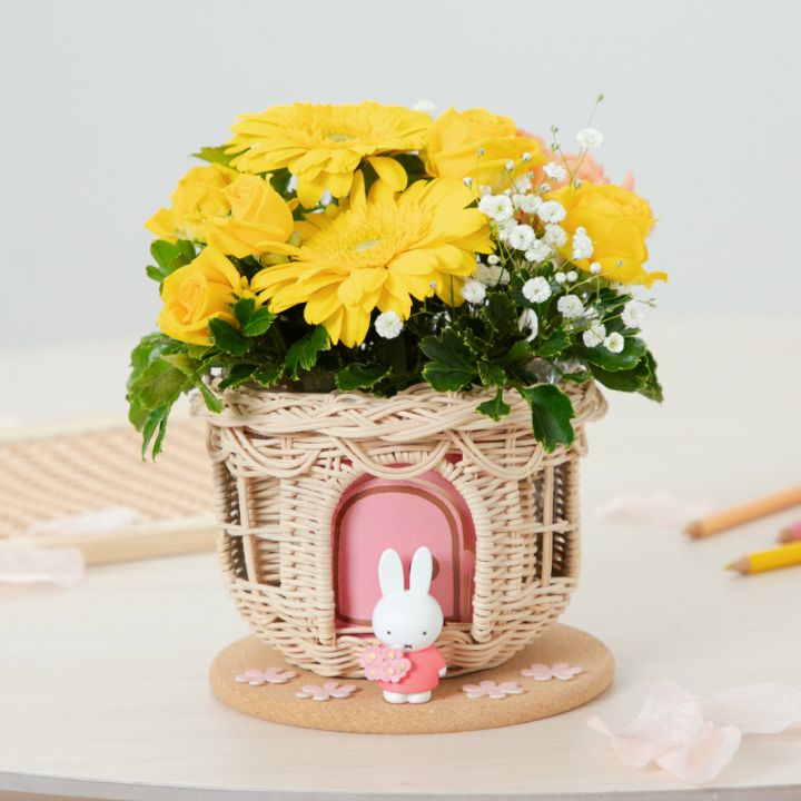 【直送商品B】おかえりおうちラタンバスケットアレンジ イエロー