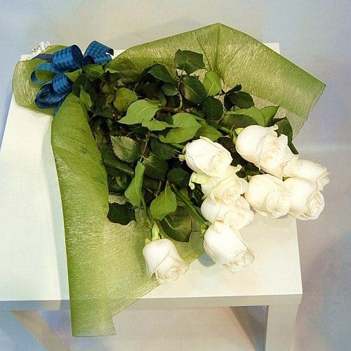 直送商品b 極上 大輪バラ花束 10本 白系 価格から選ぶ 7 001 10 000 ミッフィーのお花屋さん Flower Miffy