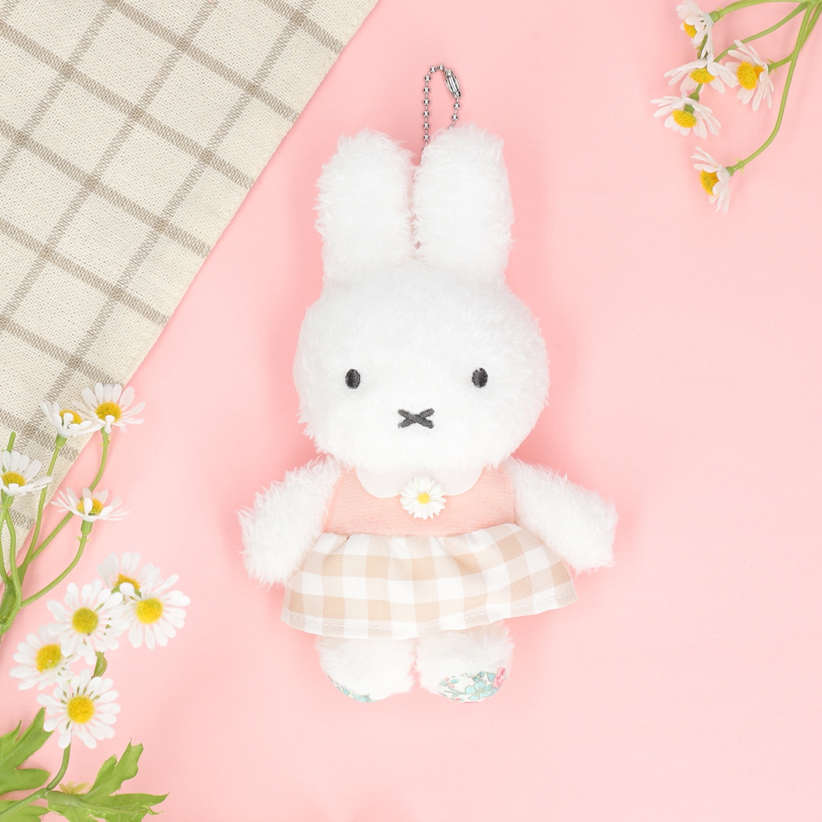 Flower Miffy ほわほわマスコットキーチェーン ペールチェック
