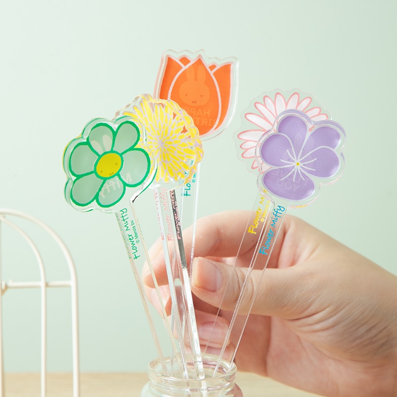 ミッフィー ガーデニングセット ミッフィー のガーデニング ジオラマフィギュアセット - メルカリ