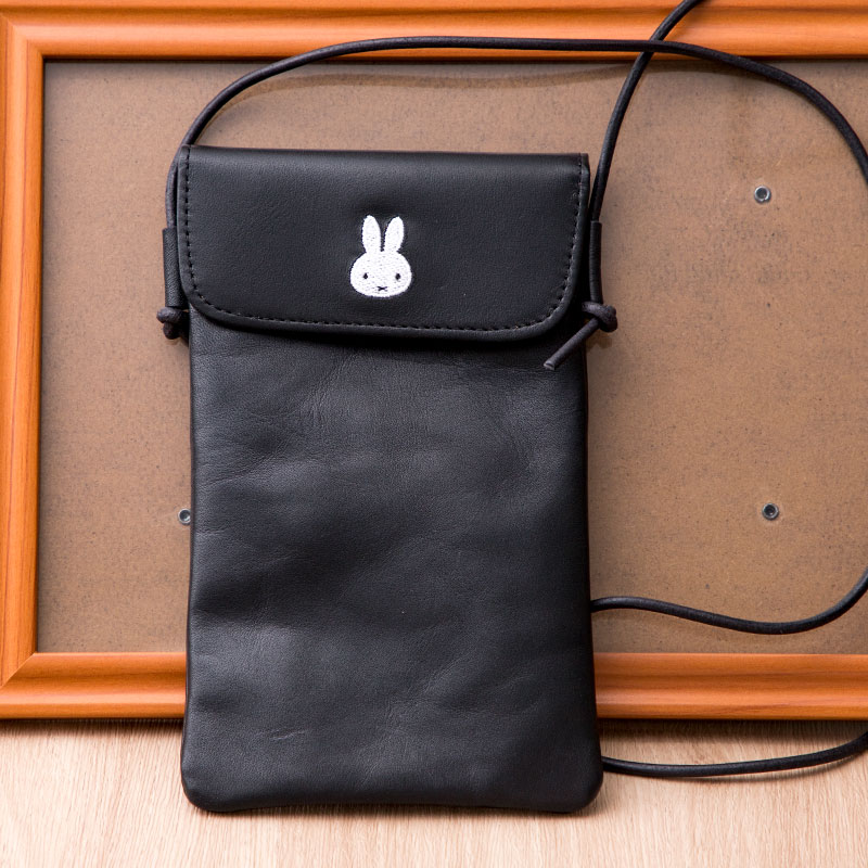 特別価格】フラワーミッフィー スマホショルダーバッグ ブラック