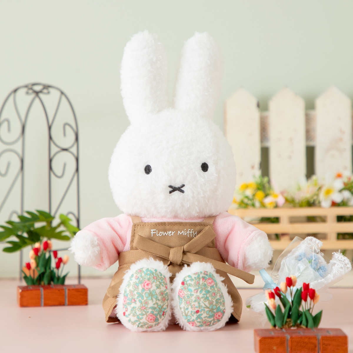 Flower Miffy 着せかえほわほわぬいぐるみ&着せかえお洋服 コスモス