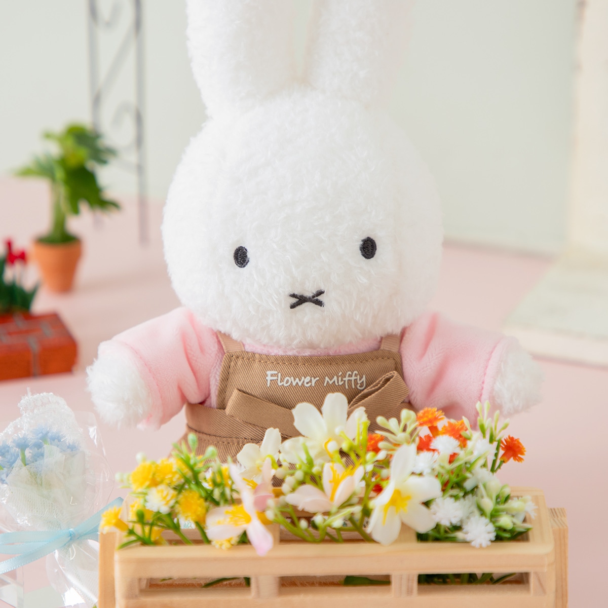 Flower Miffy 着せかえほわほわぬいぐるみ&着せかえお洋服 コスモス