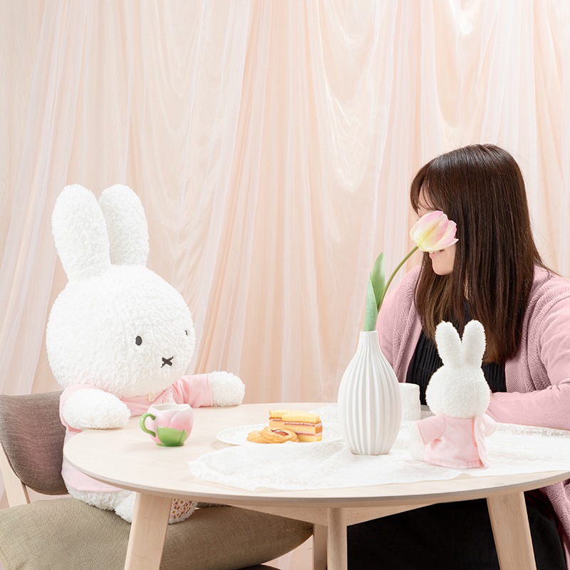 同時購入不可】Flower Miffy おおきなほわほわぬいぐるみ デイジー