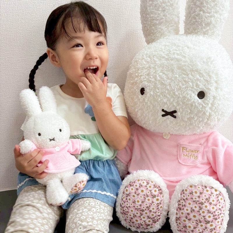 同時購入不可】Flower Miffy おおきなほわほわぬいぐるみ デイジー