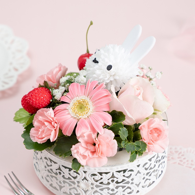 【直送商品A】バースデーケーキアレンジ 素敵な一年を