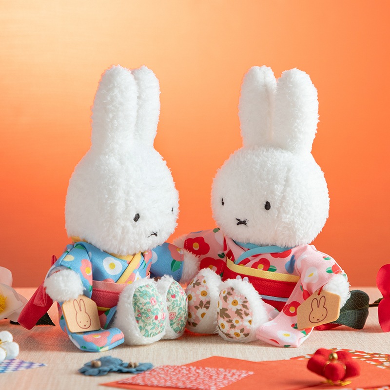 Flower Miffy 着せかえほわほわぬいぐるみ＆着せかえお洋服 振袖べに