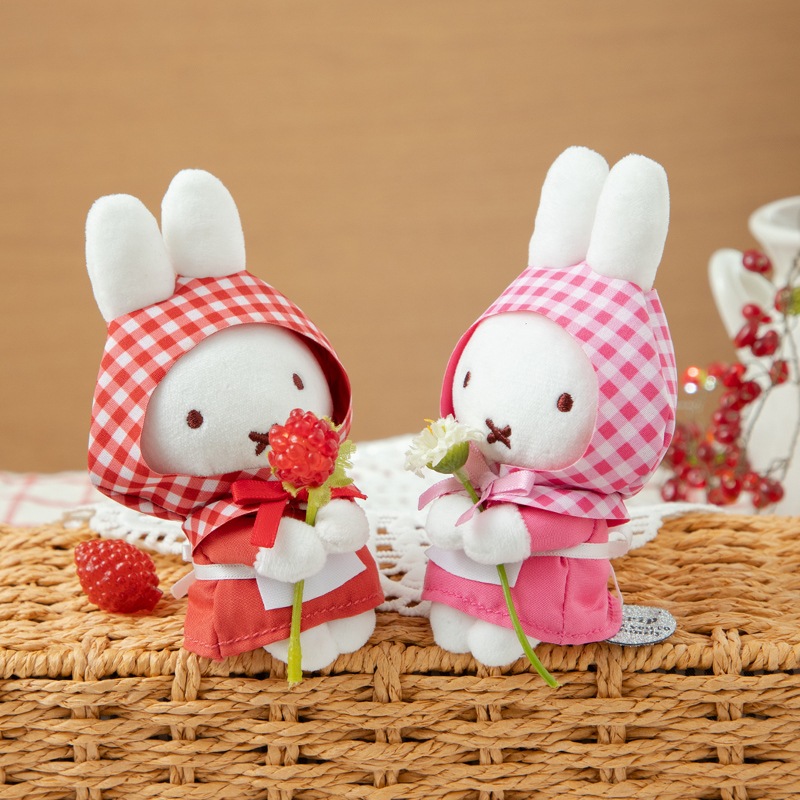 《先行発売》ブルーナ ちょっこりサンキューマスコット /ミッフィー (ギンガムチェック イチゴ・サーモンピンク)