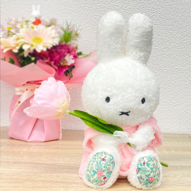 母の日ギフト フラワーミッフィー お花を贈るほわほわぬいぐるみ すべての商品 ミッフィーのお花屋さん Flower Miffy