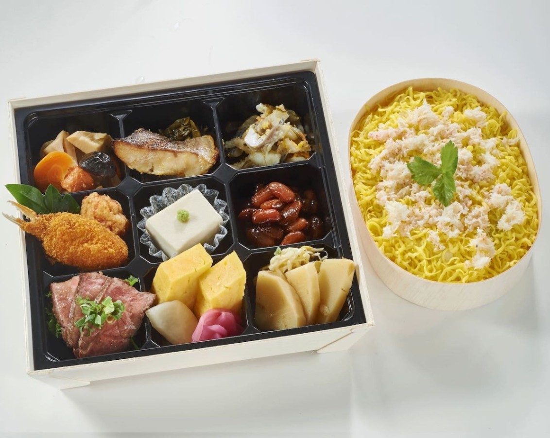 特撰 和牛ローストビーフの彩り弁当とかにわっぱ飯