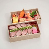 和牛のローストビーフ御飯の二段重