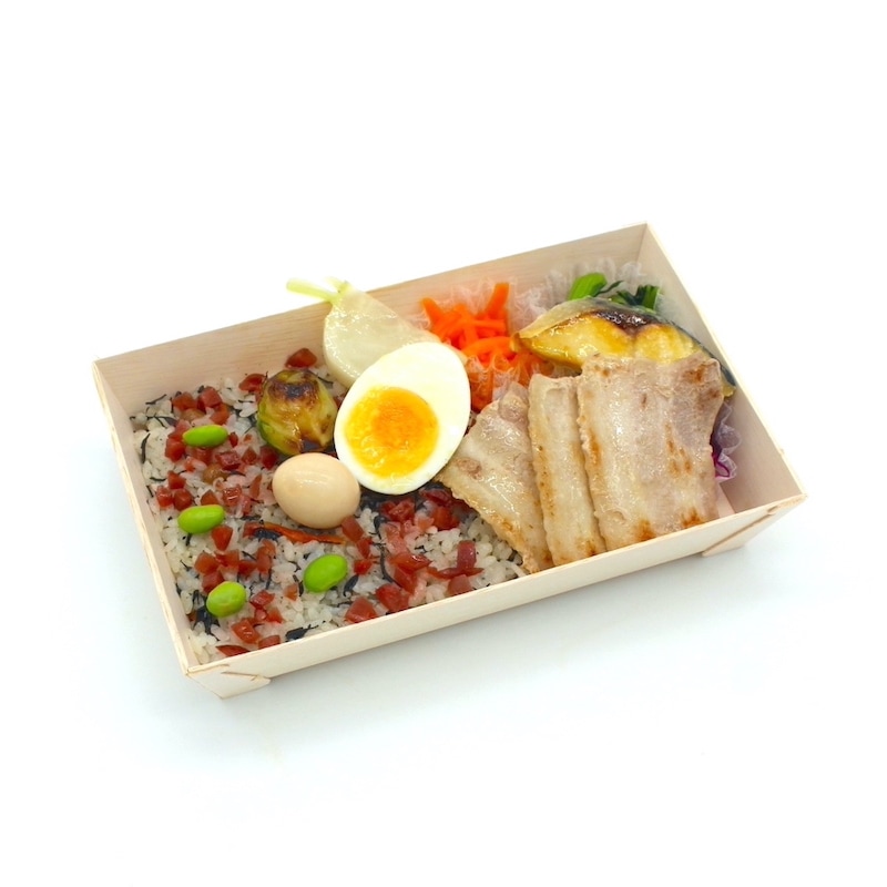 豚の塩麹焼きと梅ひじきご飯のお弁当