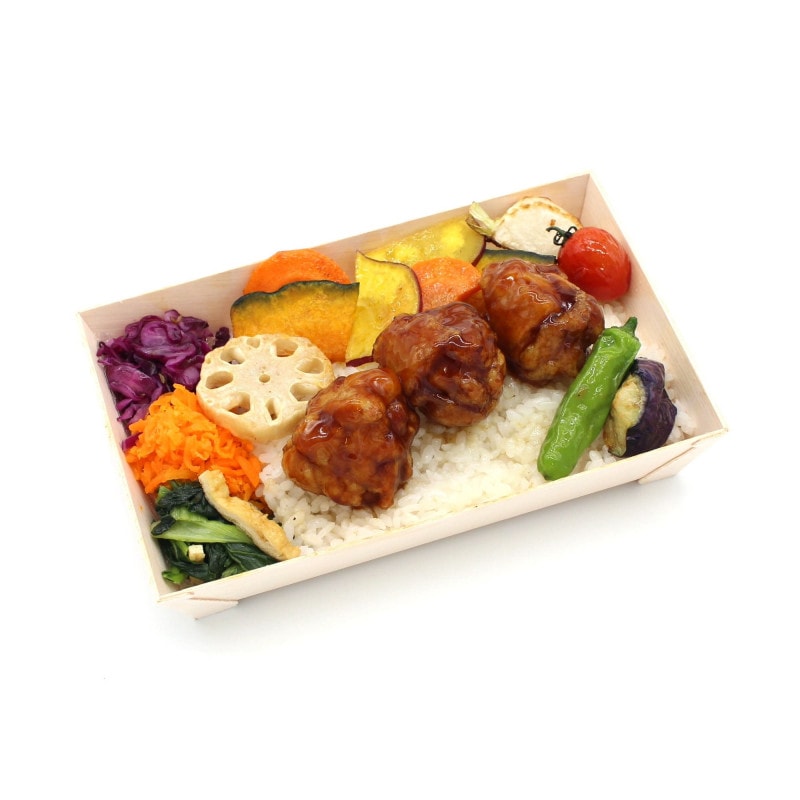 鶏の黒酢餡と季節野菜のお弁当