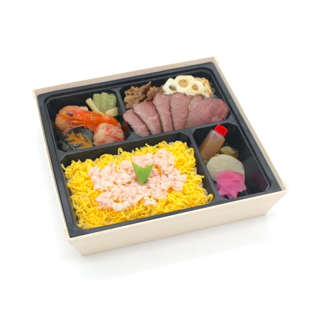 和牛のグリルとしぐれ煮弁当 かにご飯 ～La BOMBANCE～