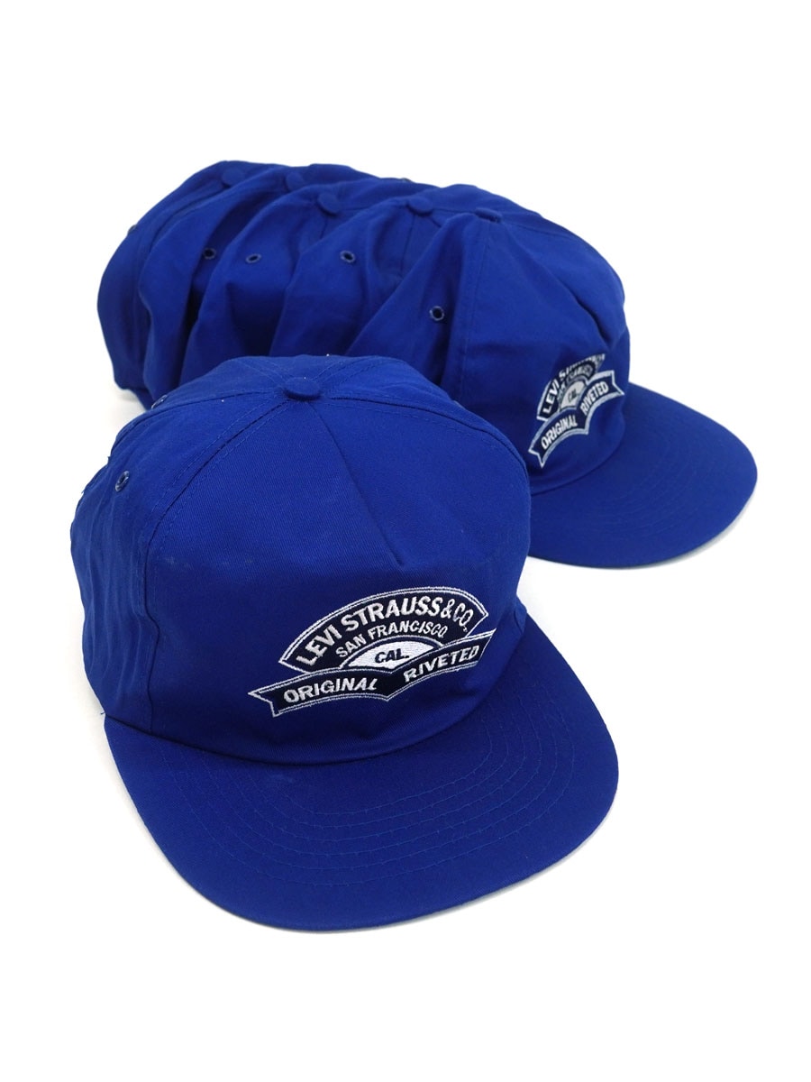 80's～ ''LEVI STRAUSS&CO. SAN FRANCISCO CAL. ORIGINAL RIVETED'' 刺繍入り スナップバックキャップ DEAD