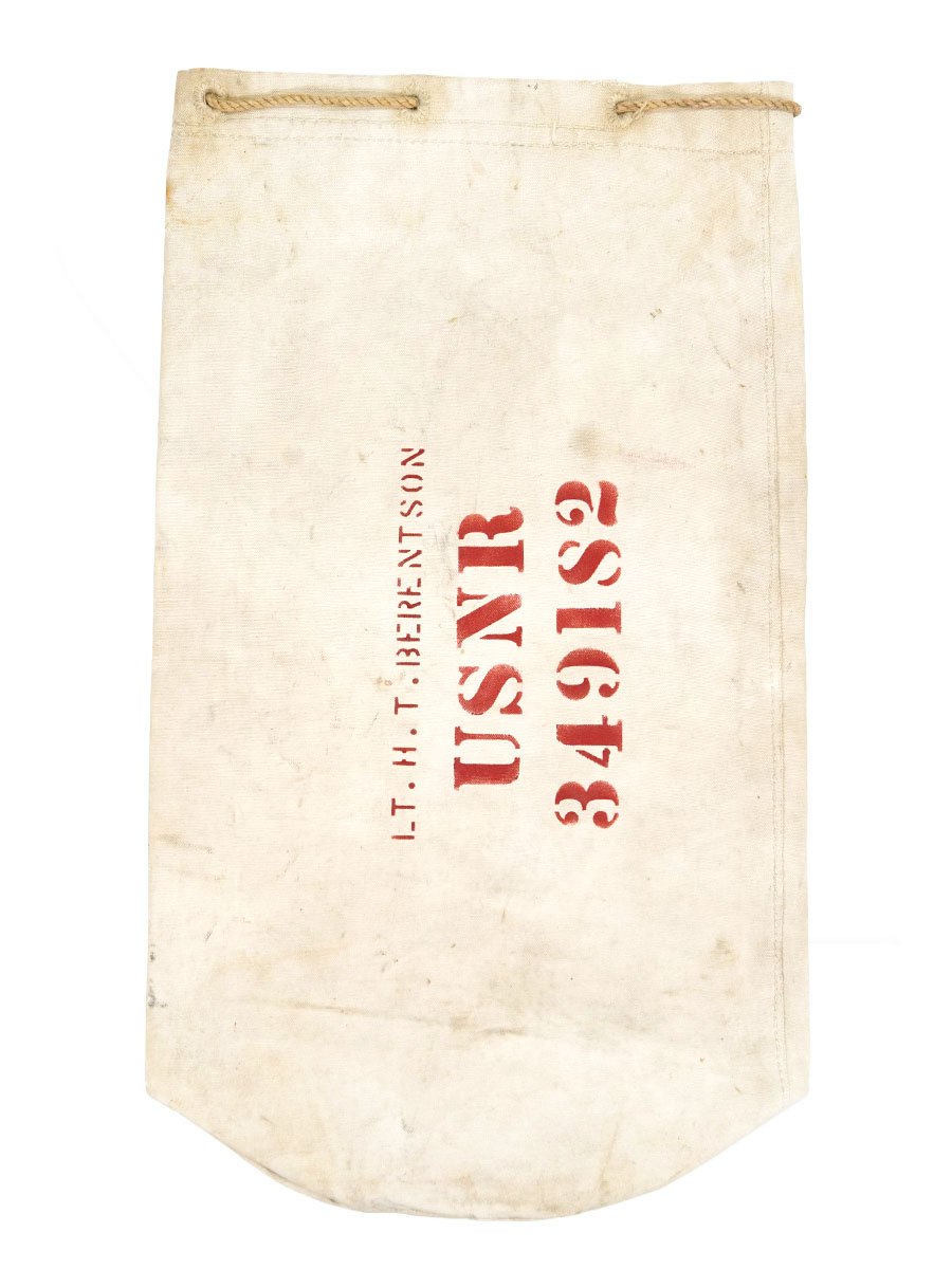 ～40's U.S.NAVAL RESERVE ''USNR 349182'' CANVAS DUFFLE BAG