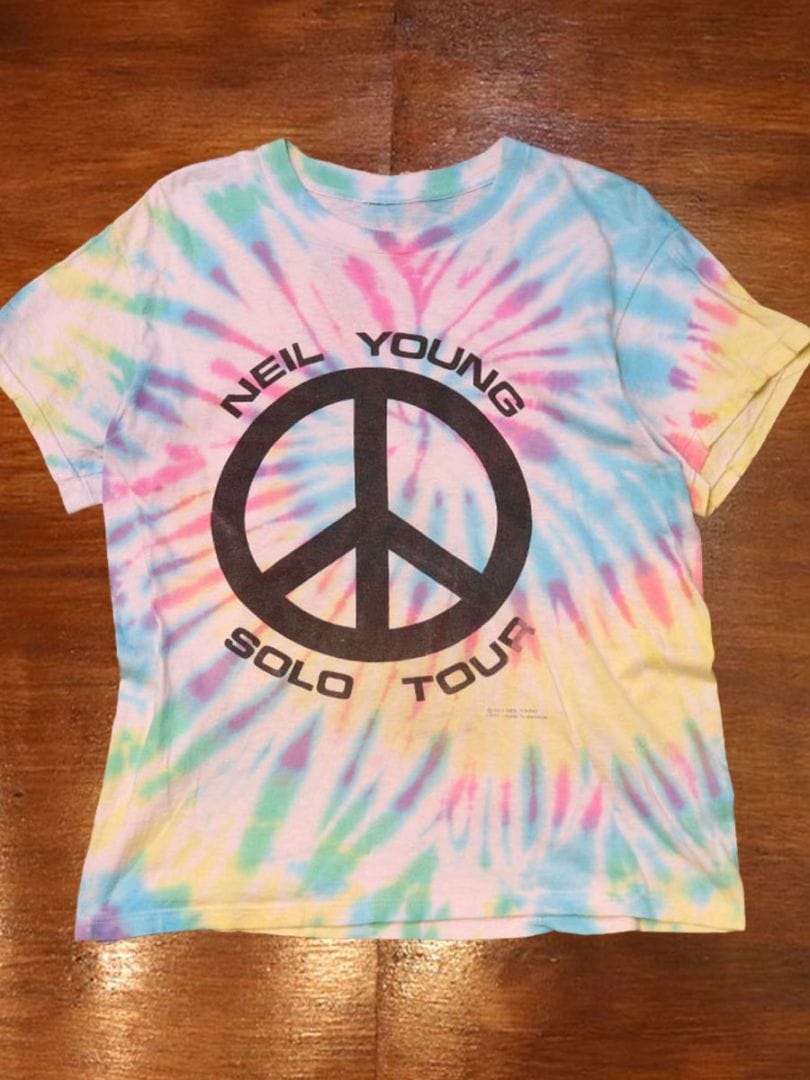 1980s NEIL YOUNG , Size M