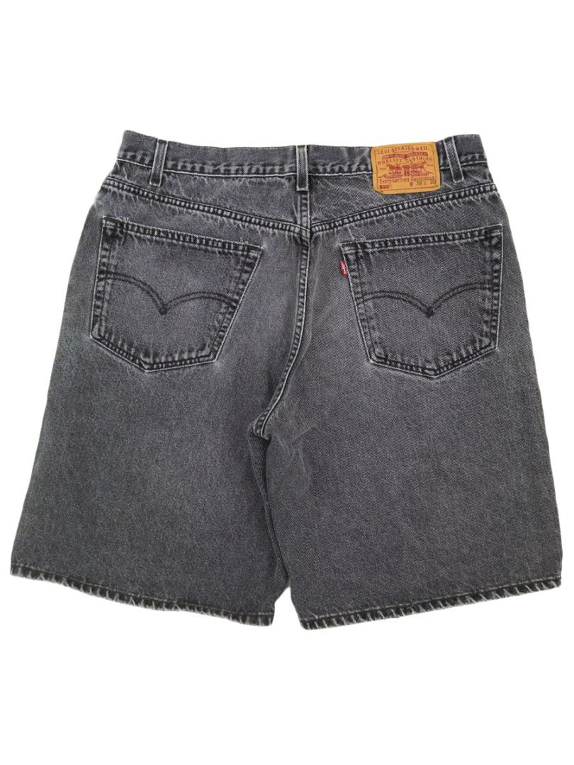 00'S LEVI'S 550 BLACK DENIM SHORTS (SIZE.W38 L00) | NEW ITEM