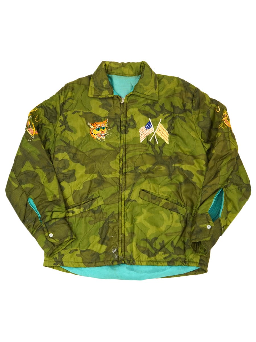 70'S ''BIEN HOA LONG BINH VIET-NAM 69-70'' CAMOUFLAGE VIET NAM JACKET (APPROX.MEDIUM)