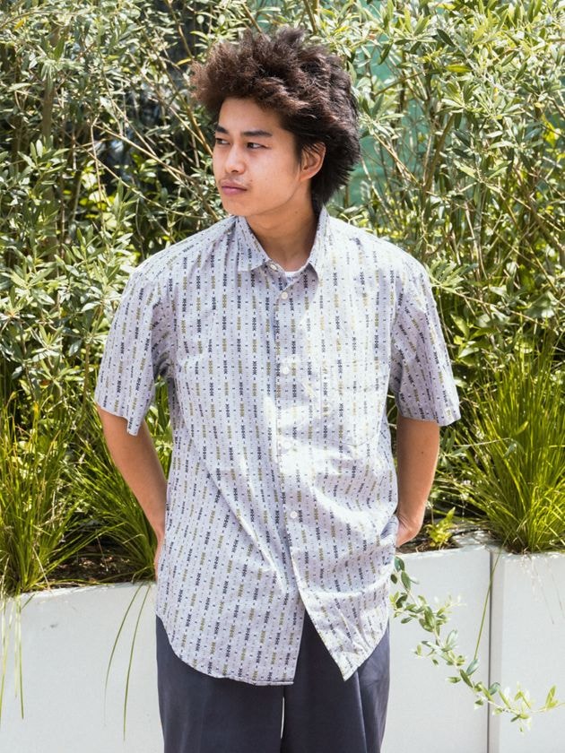 90's～ STUSSY 100%コットン オールオーバープリント 半袖シャツ 表記(L)