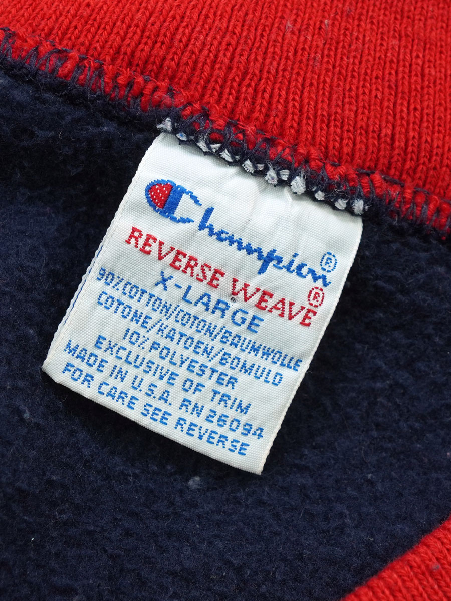 90's 刺繍タグ チャンピオンRW スクリプトロゴ刺繍 Vネック リブライン