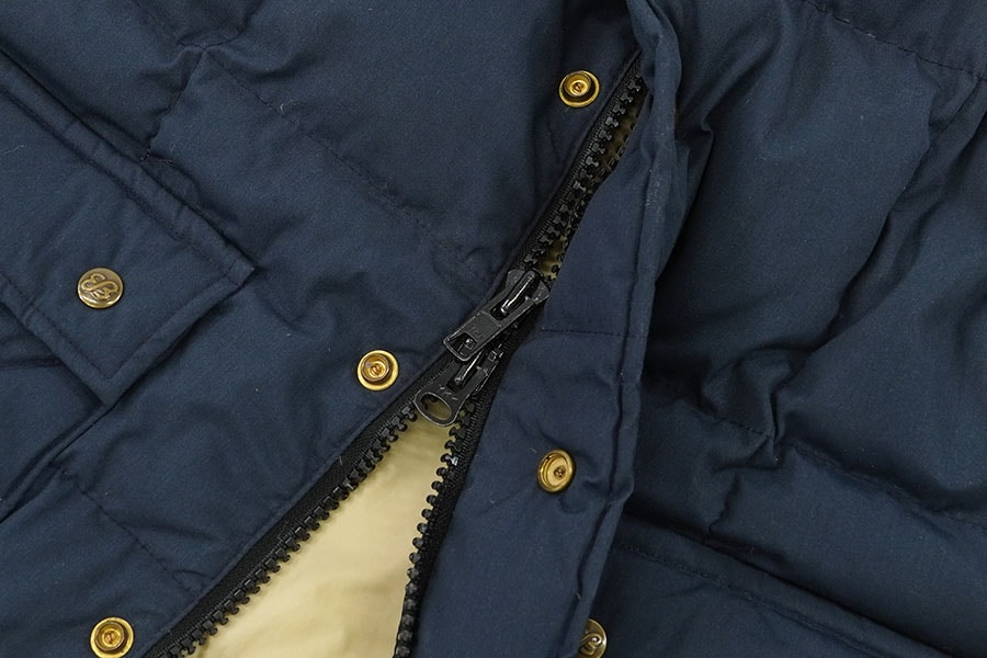 eddie bauer ダウンベスト 黒タグ ネイビー 80's 黒タグ エディーバウアー ダウンベスト ネイビー 実寸(S位