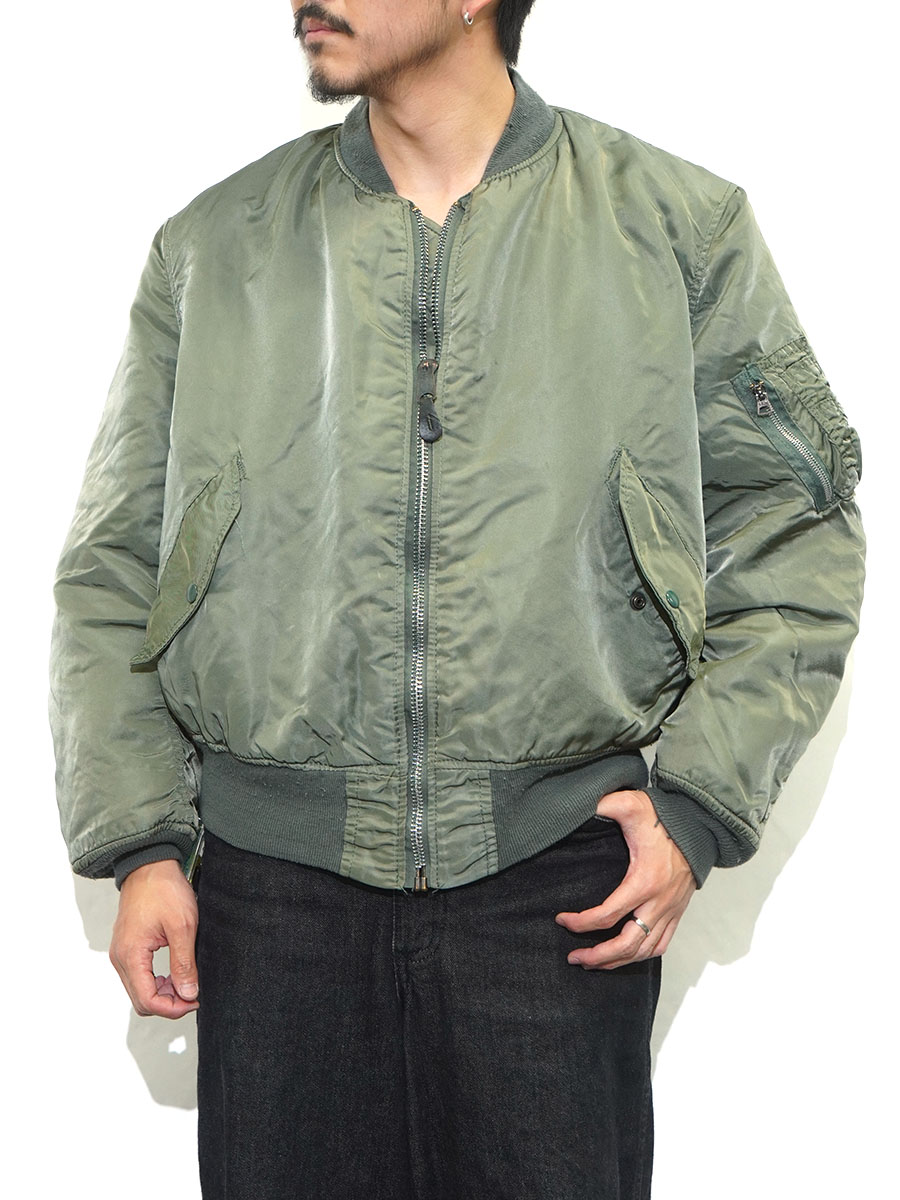USA製 ALPHA INDUSTRIES MA-1 MIL-J-82790J フライトジャケット 表記