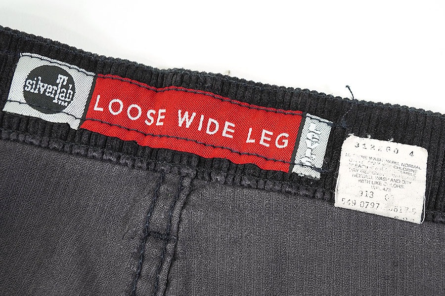 90's Levi's Silver Tab ''LOOSE WIDE LEG'' コーデュロイパンツ 黒