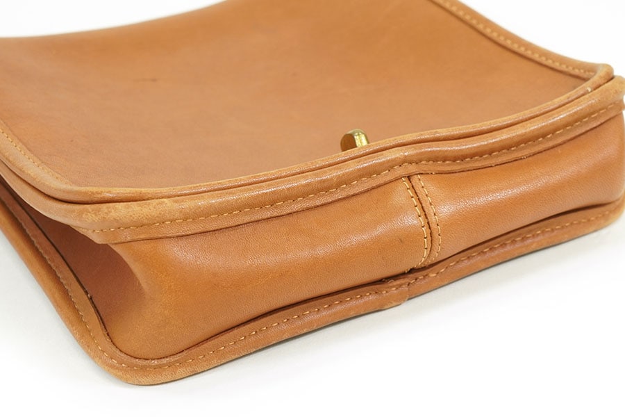 COACH レザー ショルダーバッグ キャメル USA製 | すべての商品