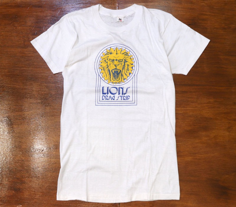1970s DEAD STOCK , LIONS DRAG STRIP , Size L