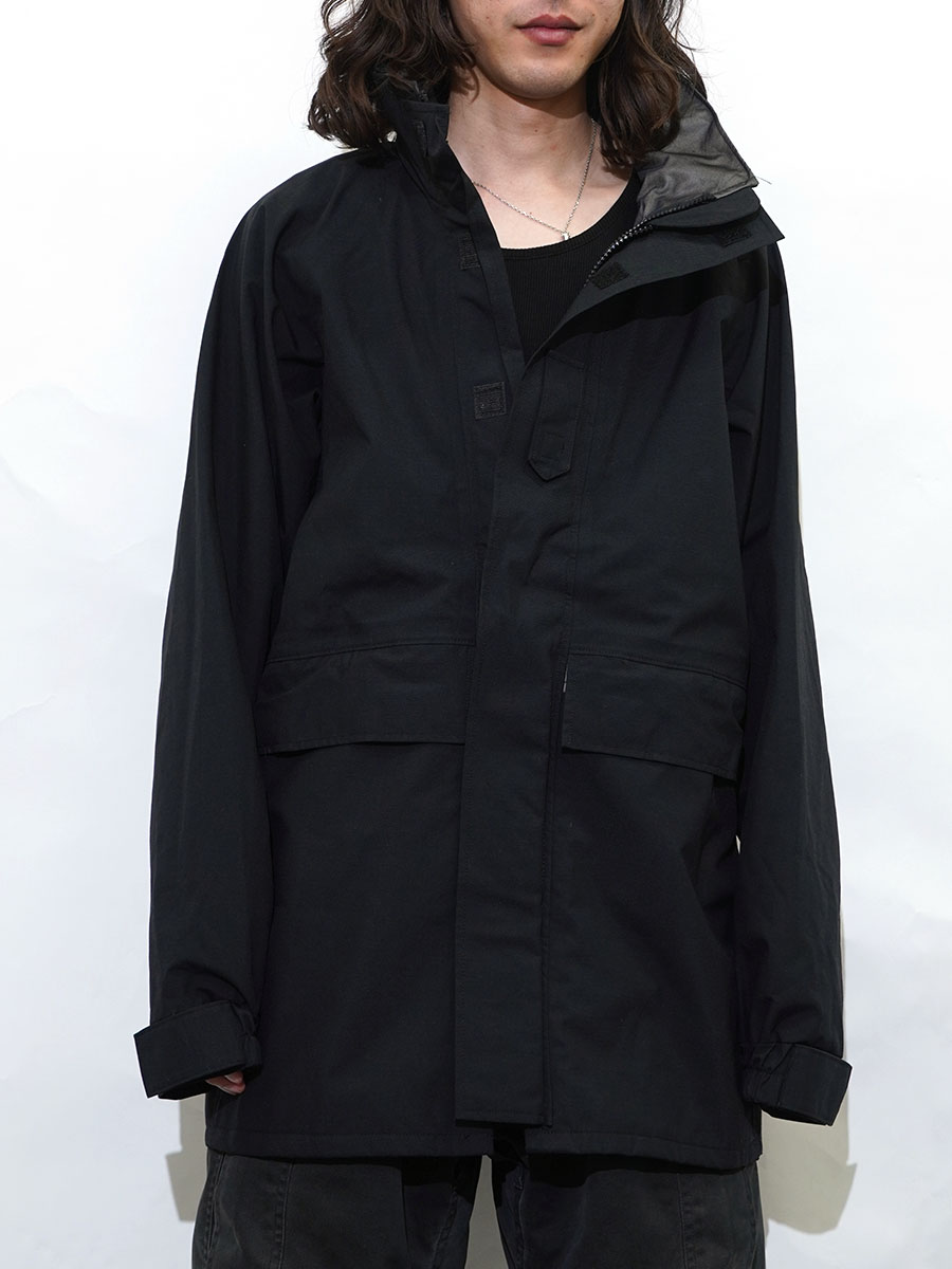 18 U.S.NAVY GORE-TEX COLD WEATHER PARKA BLACK (SIZE.MEDIUM-LONG