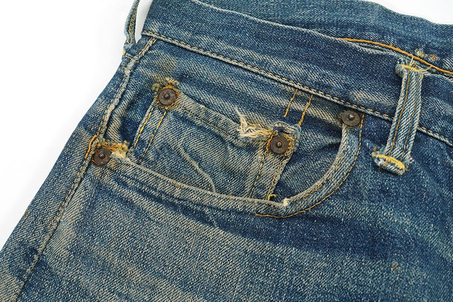 50'S LEVI'S 501XX DENIM SHORTS (APPROX.W30)